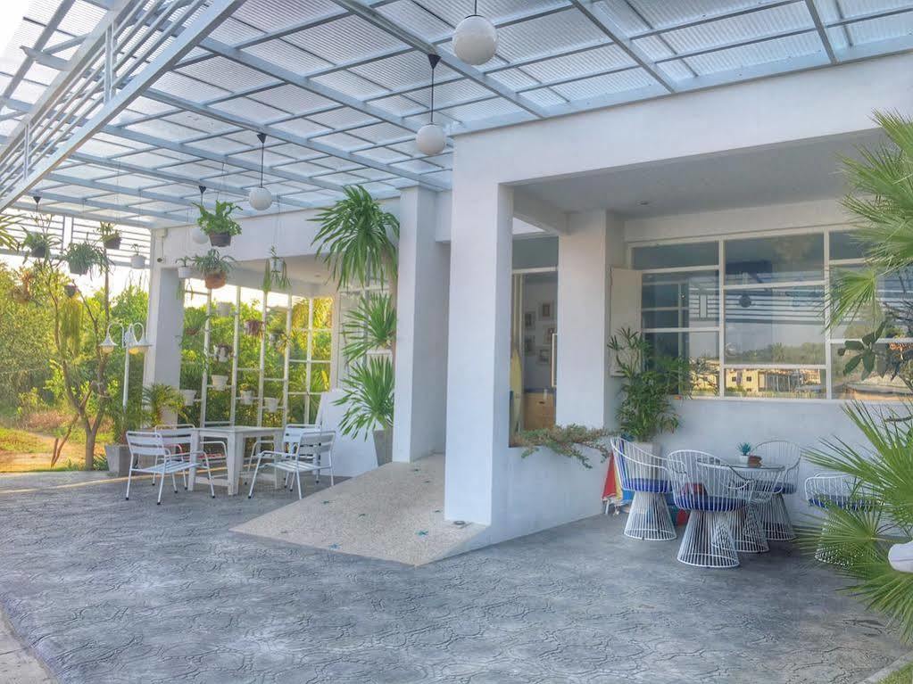 Chill House At Naiyang Hotell Nai Yang Beach Eksteriør bilde